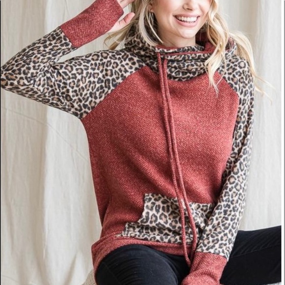 Tops - NWT Rust/Leopard Print Turtleneck Hoodie Sweater